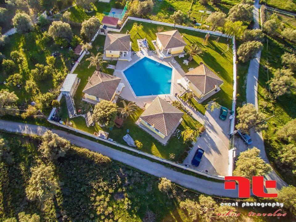 Iliaktida Studio-Villas Frínion 외부 사진